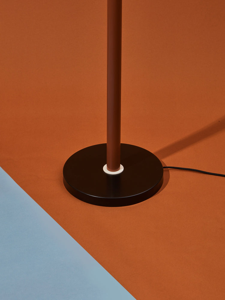 Lampadaire - Rouge Brun Lampes GOODMOODS ÉDITIONS